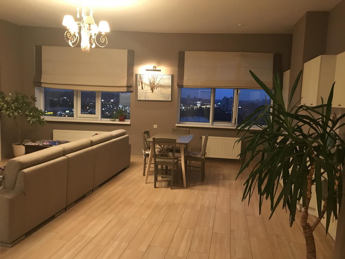 Stylish Views Apartments In The Parasol. Parus .Obolonskaya Embankment Kiev Luaran gambar